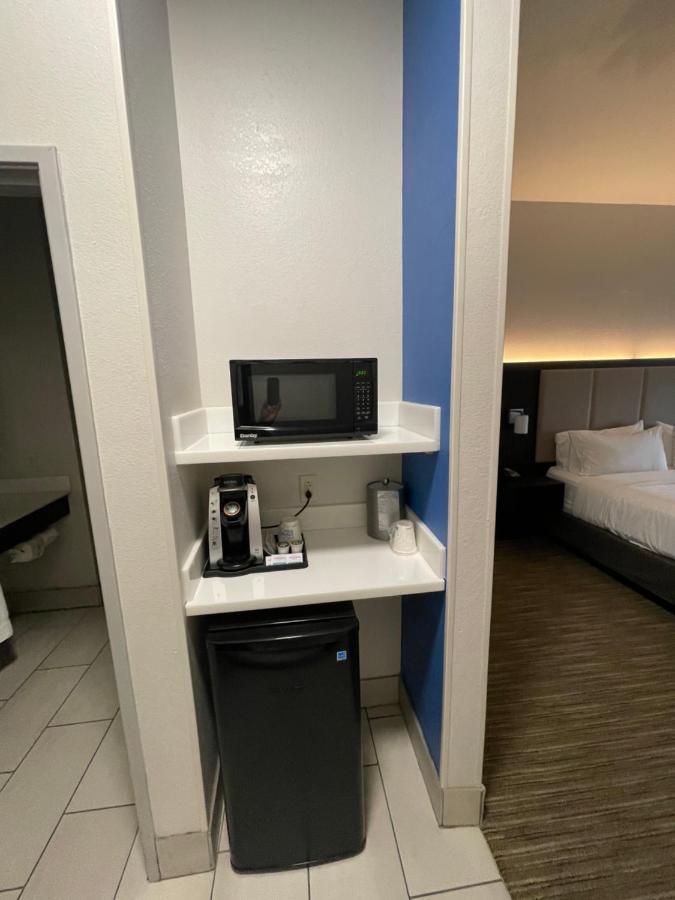 Holiday Inn Express Hotel & Suites Las Vegas By Ihg Kültér fotó